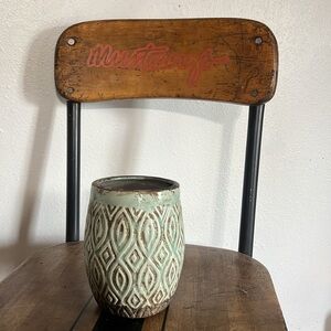 Pottery Vase With Pattern Engraved, etched